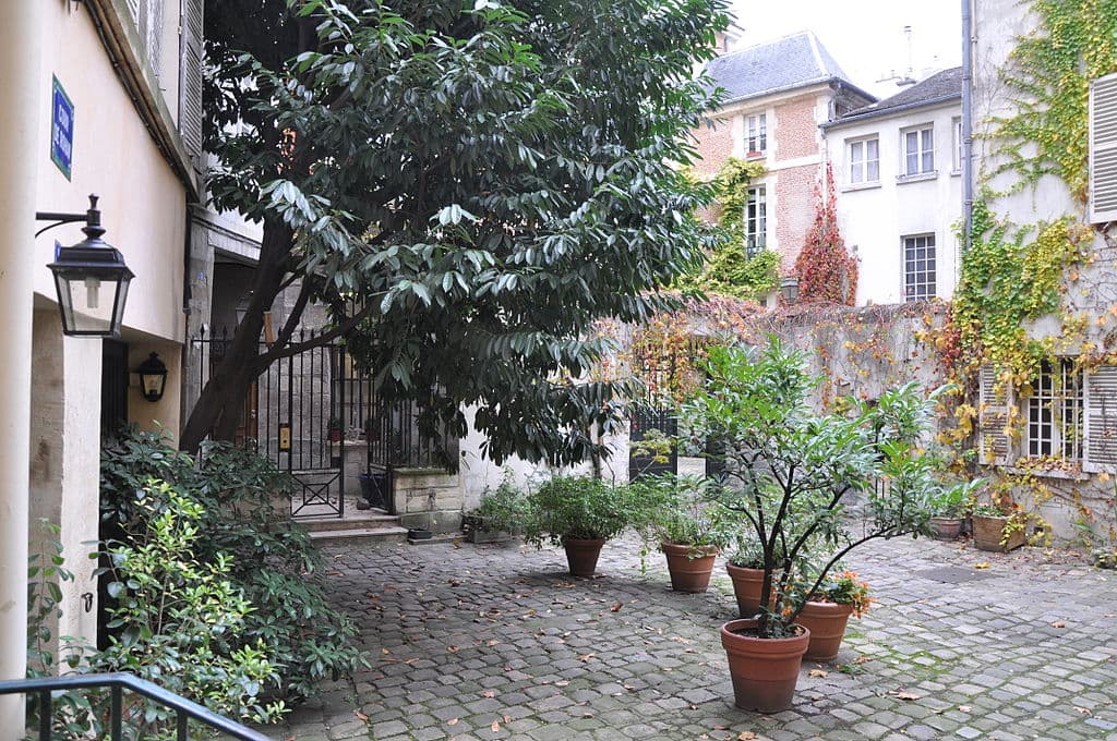 imagem do Cour de Rohan - slide 1