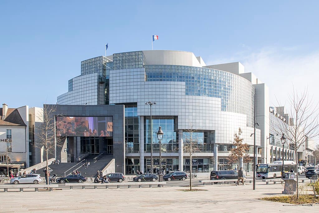 imagem do Opéra Bastille - slide 1