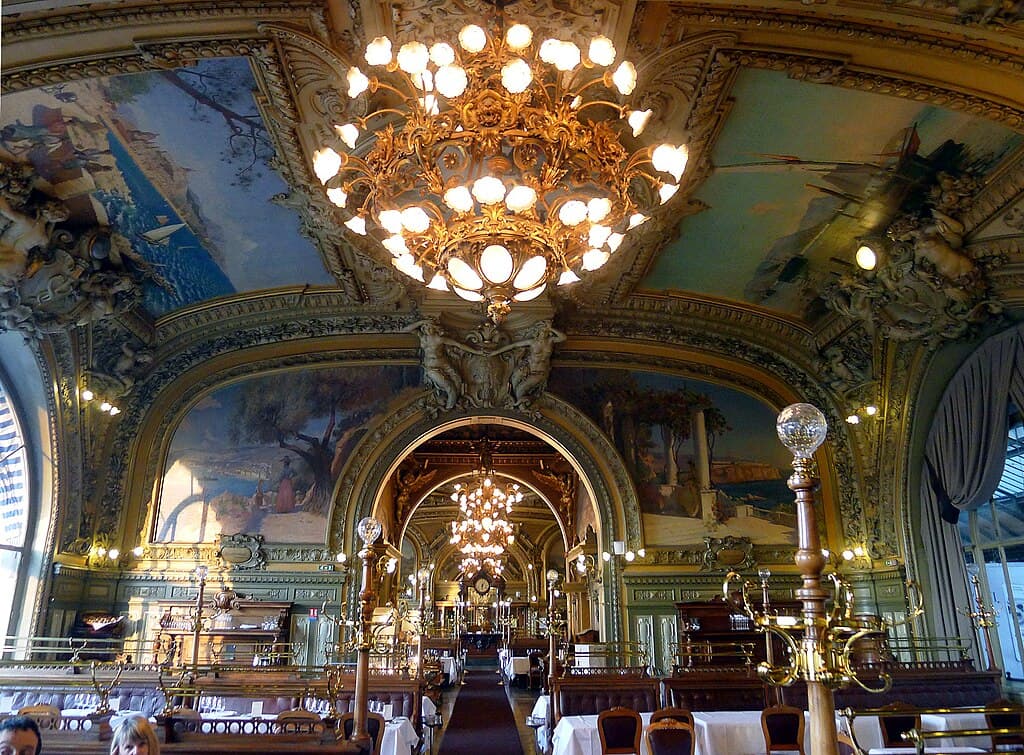 imagem do Le Train Bleu - slide 1