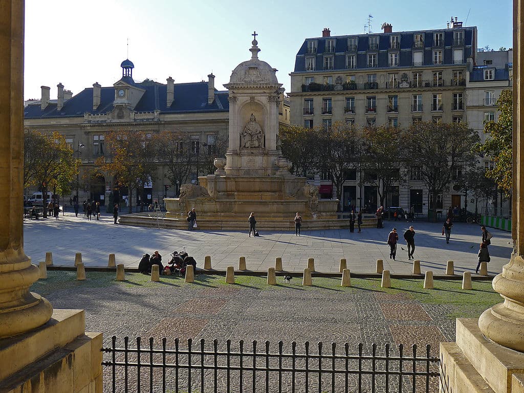 imagem do Place Saint-Sulpice - slide 1