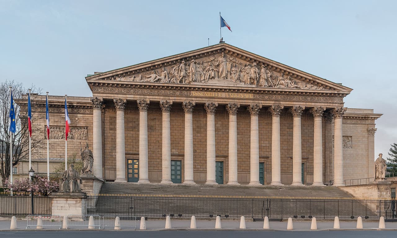 imagem do Palais Bourbon 
  Assemblee Nationale - slide 1