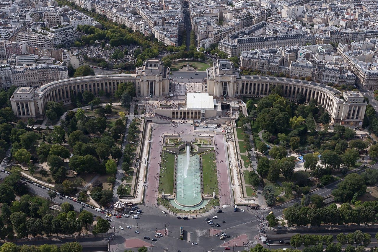 imagem do Palais de Chaillot - slide 2