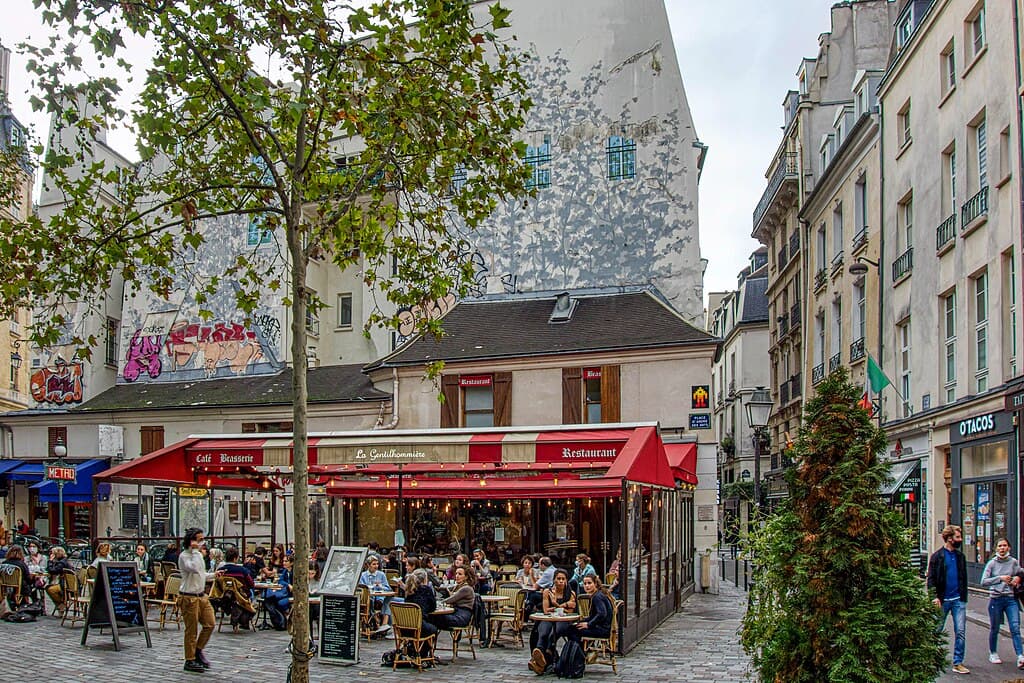 imagem do Place Saint André de Arts - slide 1