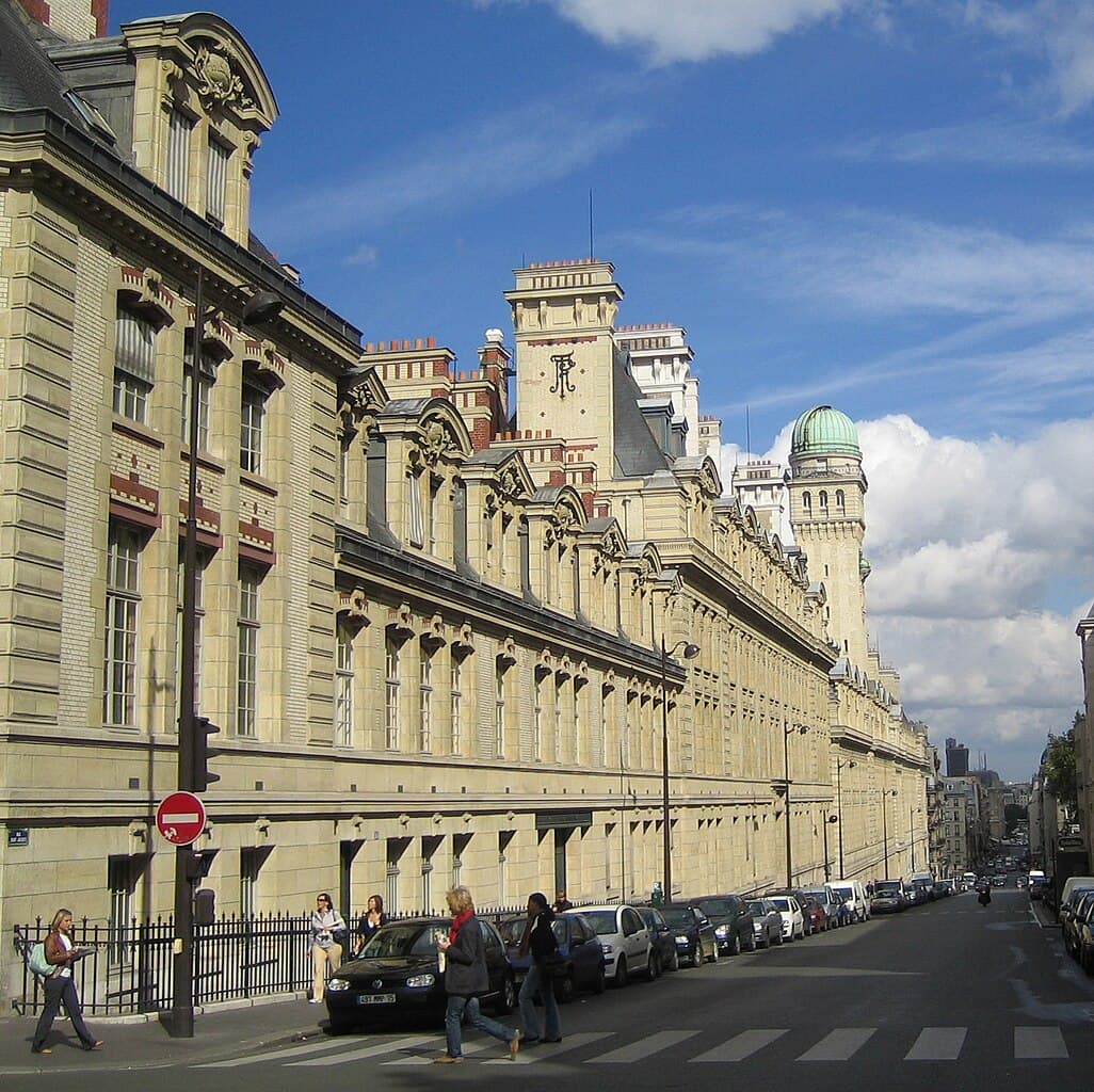 imagem do Sorbonne - Université - slide 1