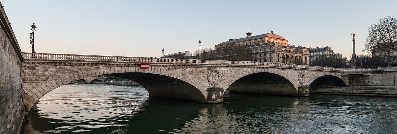 imagem do Pont au Change - slide 1