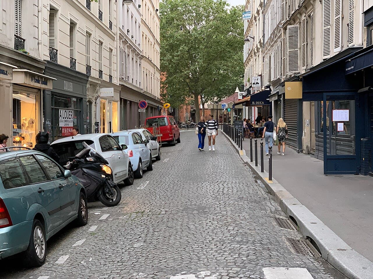 imagem do Rue Yvonne le Tac - slide 1