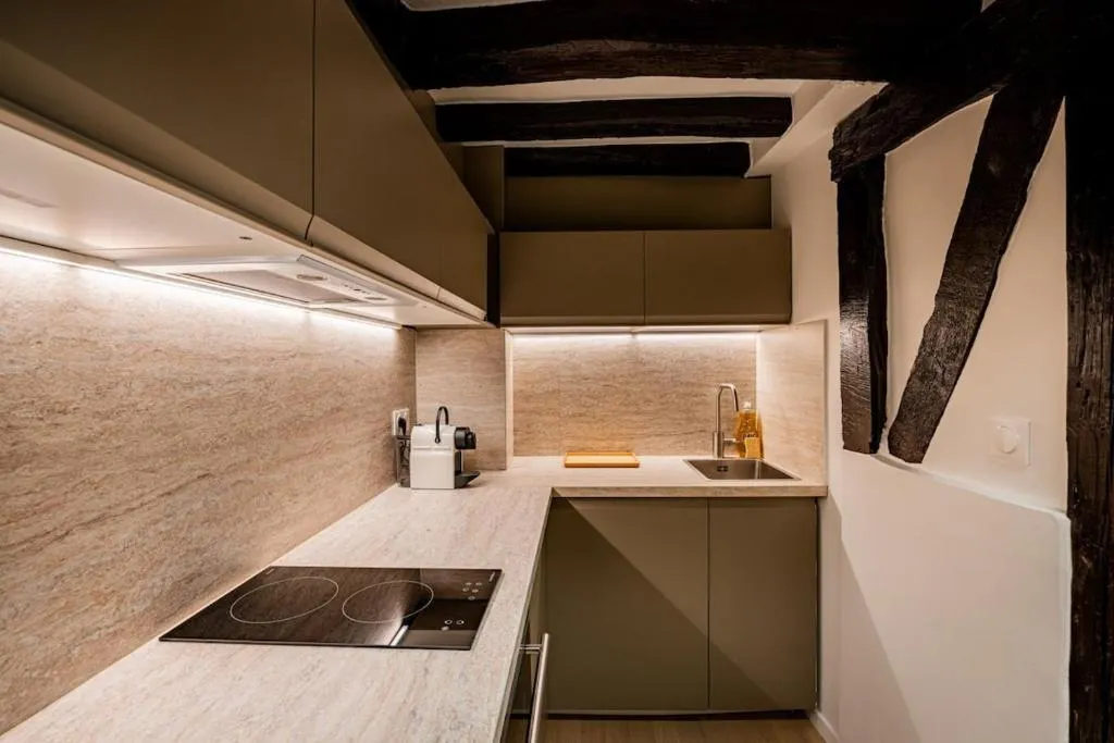 imagem do Estúdio na Île St Louis, às margens do Sena - slide 5